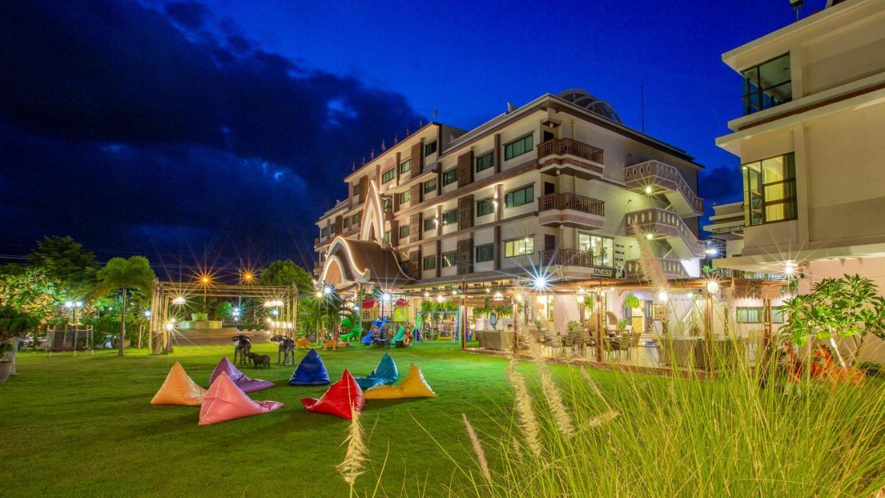 Phanomrungpuri Hotel Buriram Nang Rong Екстериор снимка