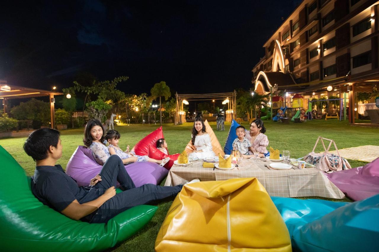 Phanomrungpuri Hotel Buriram Nang Rong Екстериор снимка