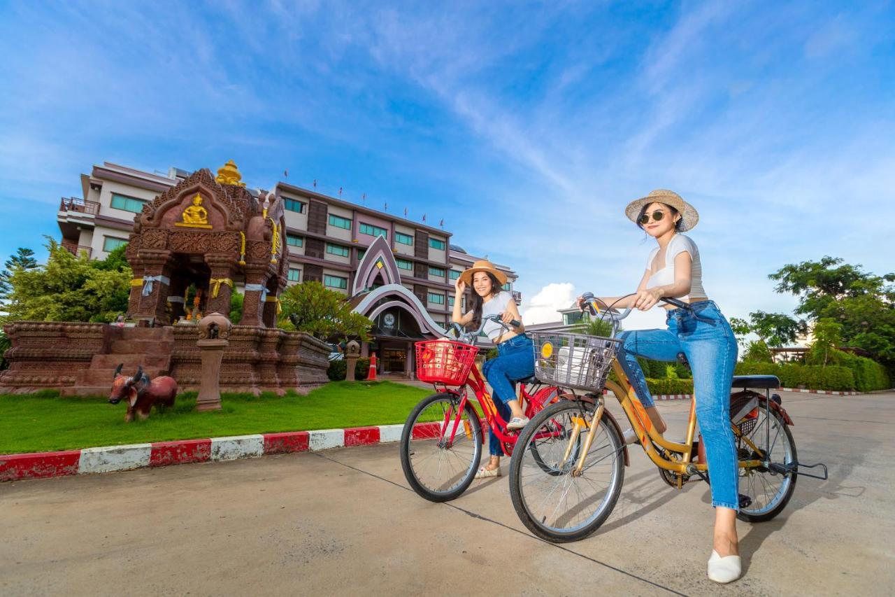 Phanomrungpuri Hotel Buriram Nang Rong Екстериор снимка