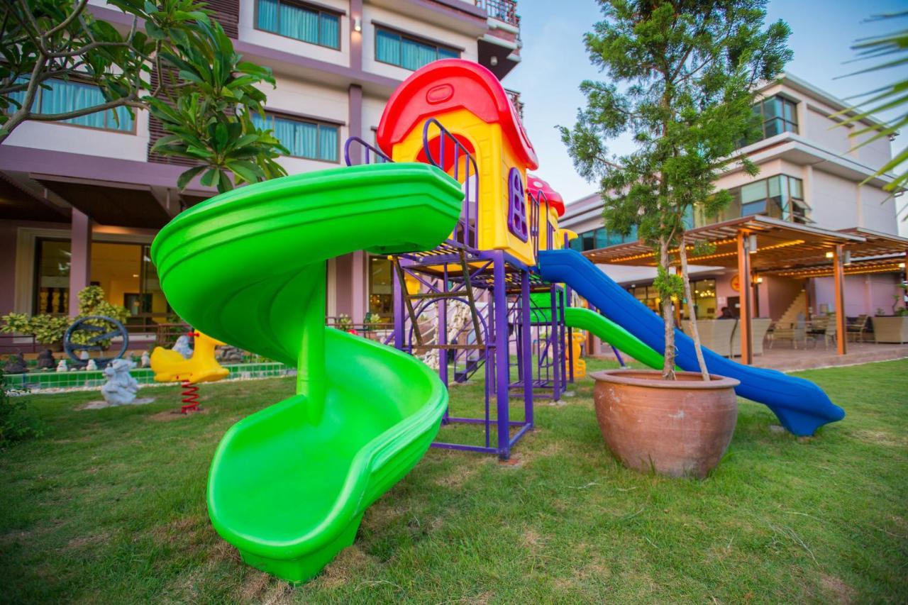 Phanomrungpuri Hotel Buriram Nang Rong Екстериор снимка