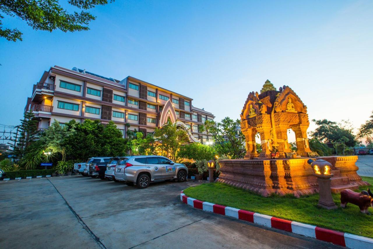 Phanomrungpuri Hotel Buriram Nang Rong Екстериор снимка