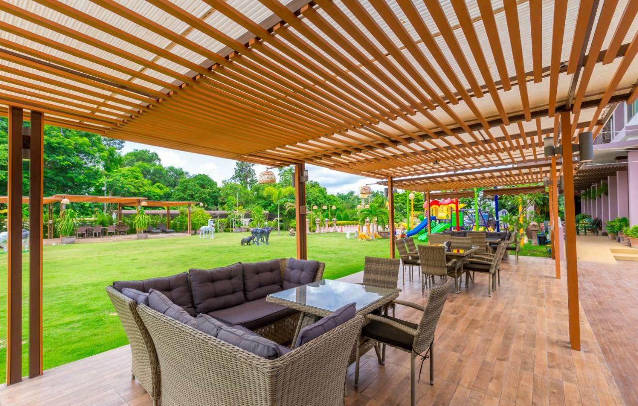 Phanomrungpuri Hotel Buriram Nang Rong Екстериор снимка