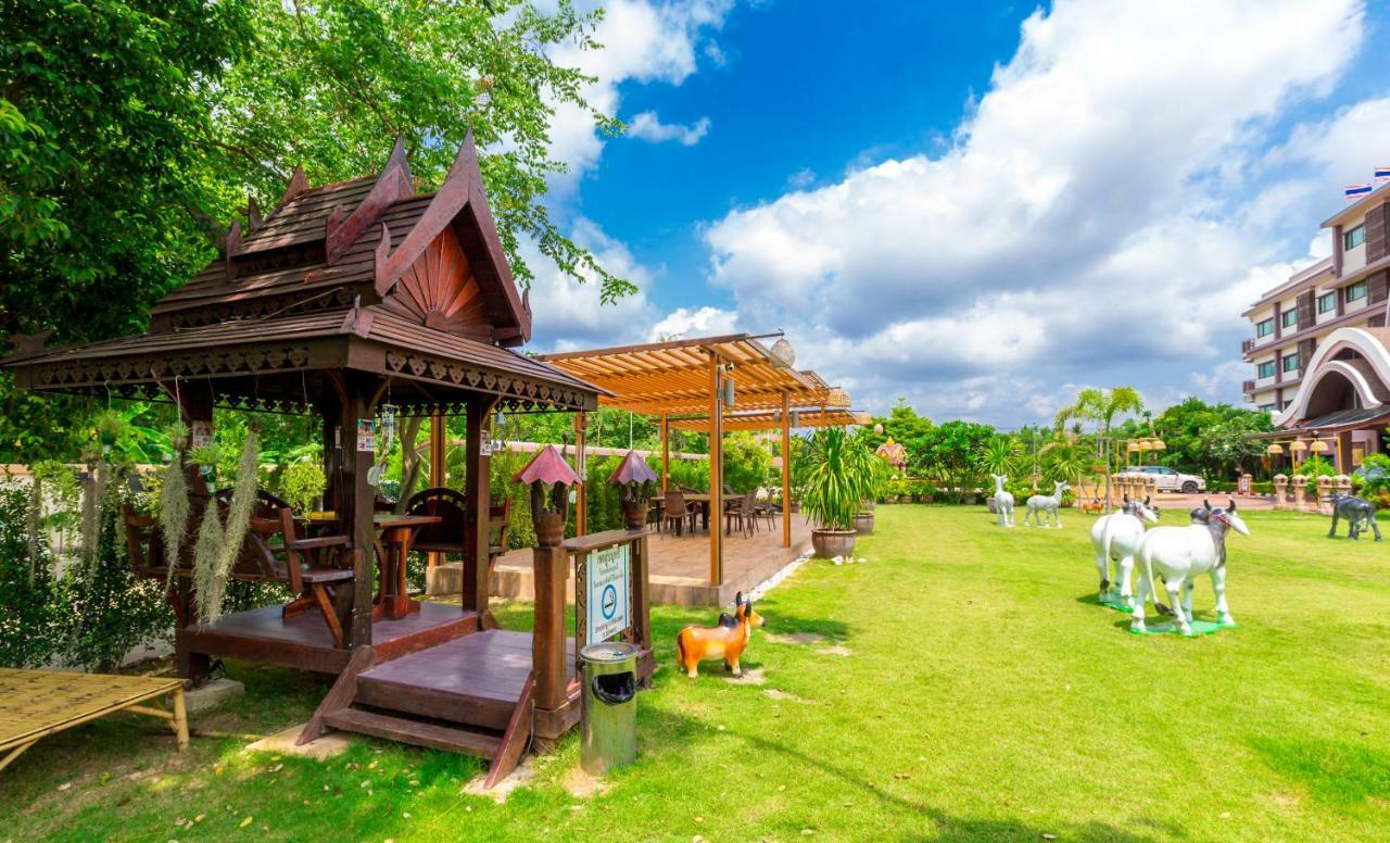 Phanomrungpuri Hotel Buriram Nang Rong Екстериор снимка